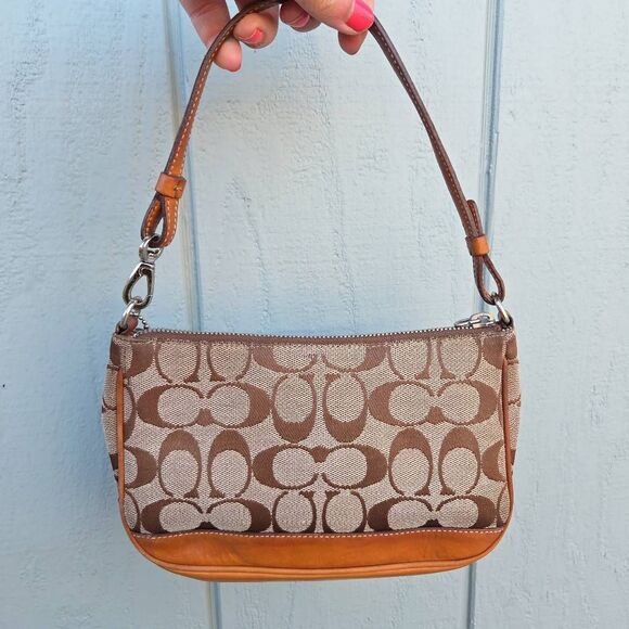 Coach Y2K - Picture 3 of 10